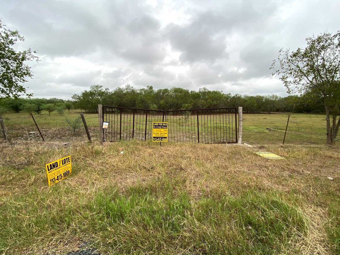 0 CR 678 , Natalia, TX 78059 SWE Homes